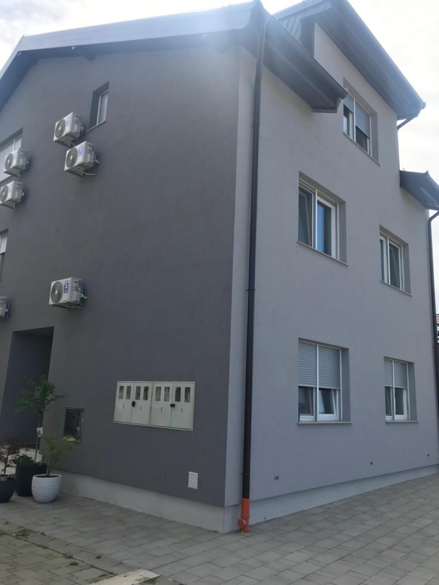 Apartman Slavonia 2 Ðakovo Exterior foto